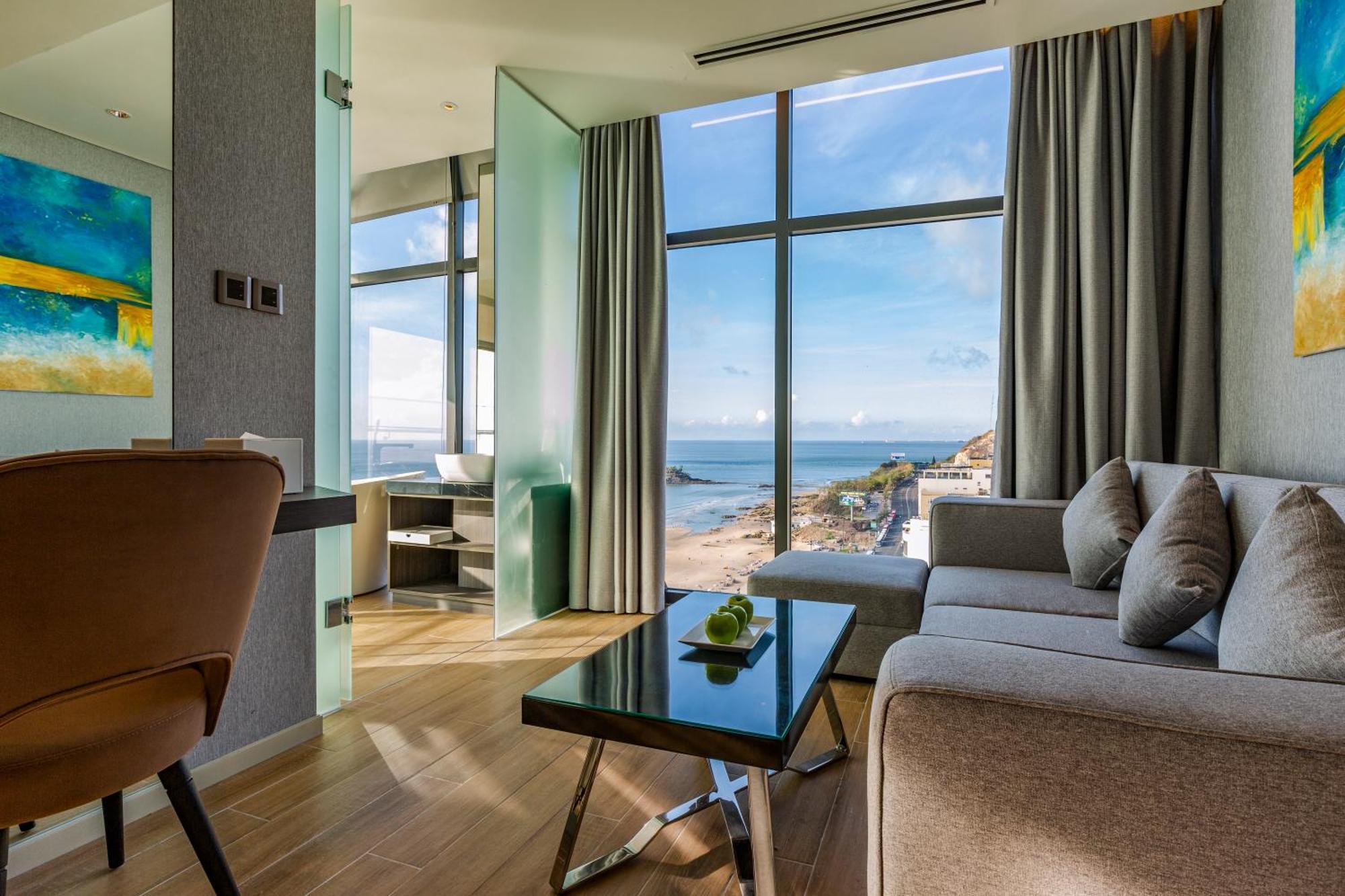 Premier Pearl Hotel